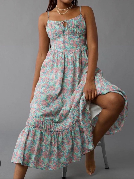 American Eagle Outfitters Dresses & Skirts - American Eagle Floral Tiered Spaghetti-Strap Midi Dress
